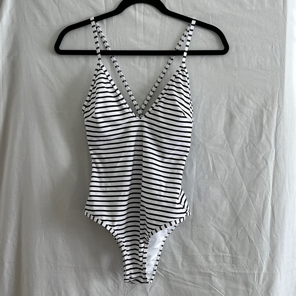 Cupshe Lasting Appeal Stripe One Piece Swimsuit Size Small NWT